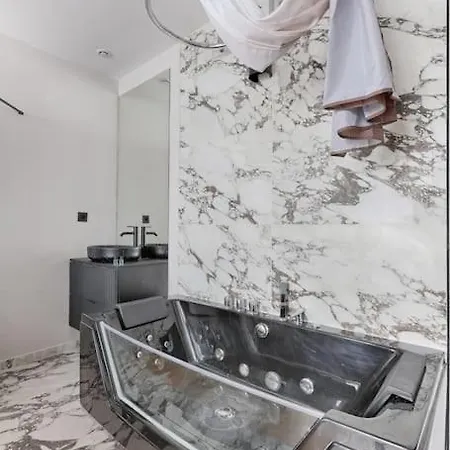 Mykeypers - Luxury Flat 3br 8p With Jacuzzi - Haussmann شقة *