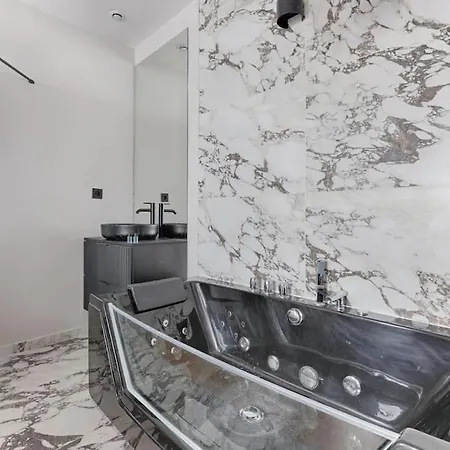 شقة Mykeypers - Luxury Flat 3br 8p With Jacuzzi - Haussmann *