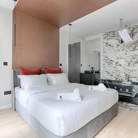 Apartament Mykeypers - Luxury Flat 3br 8p With Jacuzzi - Haussmann Paryż